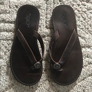 American Eagle sandals-must bundle